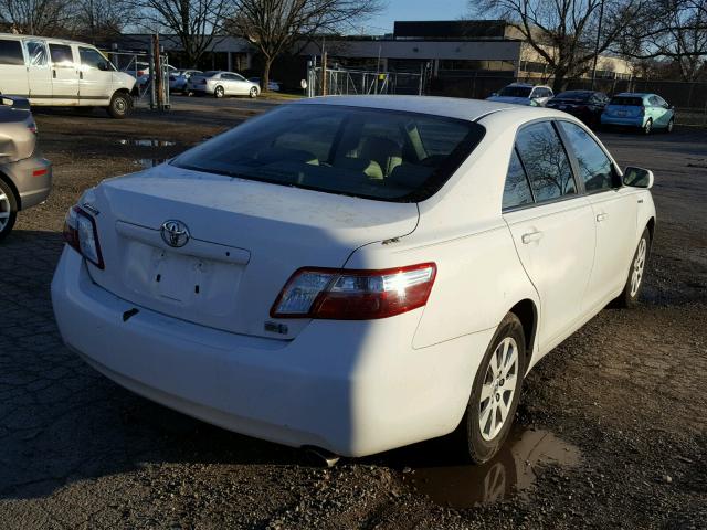 4T1BB46K88U032763 - 2008 TOYOTA CAMRY HYBR WHITE photo 4