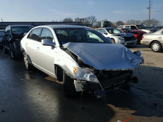 4T1BK36B58U280365 - 2008 TOYOTA AVALON XL SILVER photo 1