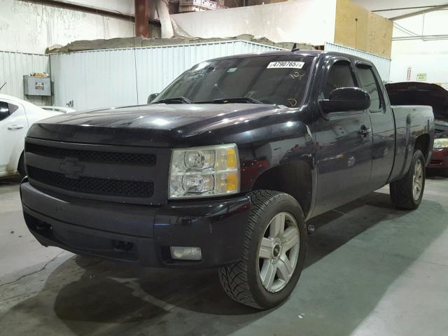 1GCEK19058Z147172 - 2008 CHEVROLET SILVERADO BLACK photo 2