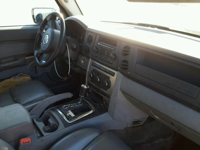 1J8HG48P87C600984 - 2007 JEEP COMMANDER WHITE photo 5