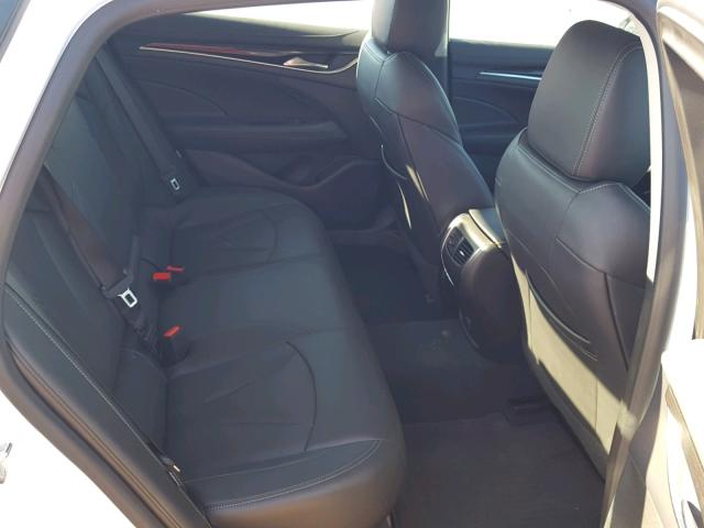 1G4ZP5SS1HU132067 - 2017 BUICK LACROSSE E 白色 照片 6