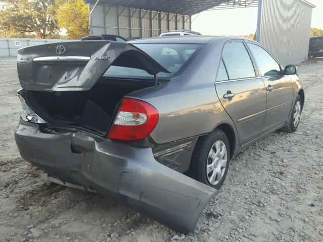 4T1BE32K44U932450 - 2004 TOYOTA CAMRY LE 石墨色 照片 4