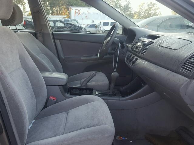 4T1BE32K44U932450 - 2004 TOYOTA CAMRY LE 石墨色 照片 5