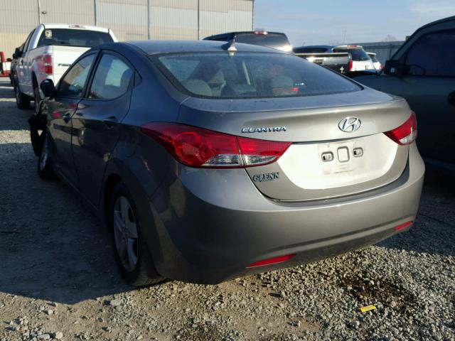 5NPDH4AE4DH419490 - 2013 HYUNDAI ELANTRA GL GRAY photo 3