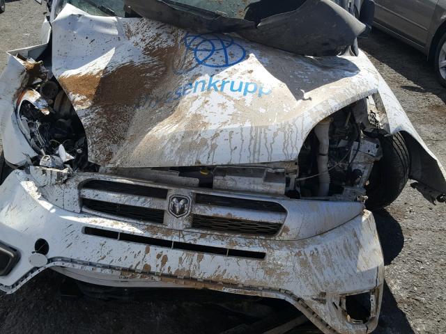 ZFBERFBB5H6D86782 - 2017 RAM PROMASTER 白色 照片 7