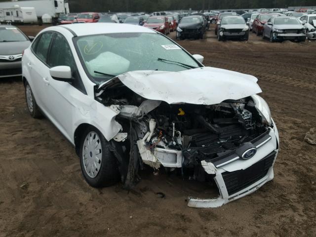 1FAHP3F26CL218980 - 2012 FORD FOCUS SE WHITE photo 1