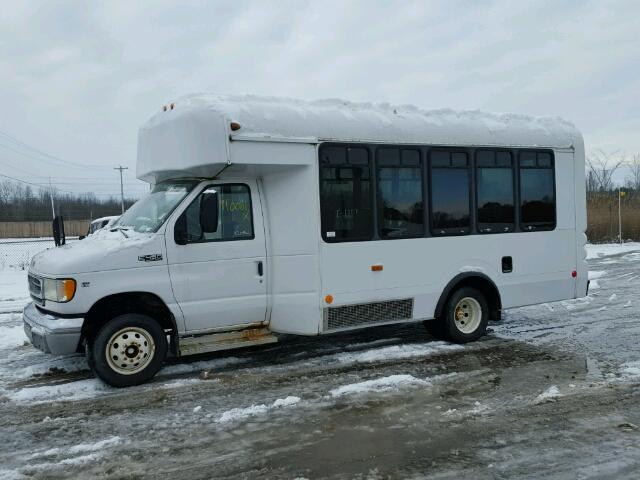 1FDXE45S62HB61647 - 2002 FORD ECONOLINE WHITE photo 9