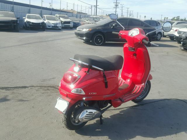 ZAPC386B175006414 - 2007 VESPA LX 50 RED photo 4