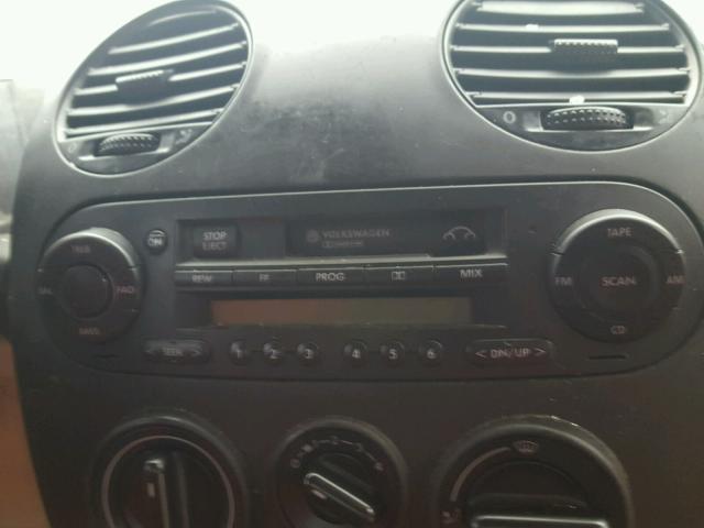 3VWCA21C1YM422475 - 2000 VOLKSWAGEN NEW BEETLE 红色 照片 9