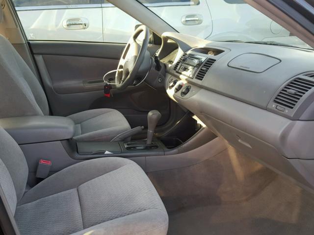 4T1BF32K72U525894 - 2002 TOYOTA CAMRY LE 黑色 照片 5