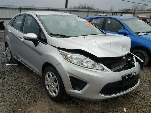 3FADP4BJ8DM175762 - 2013 FORD FIESTA SE SILVER photo 1