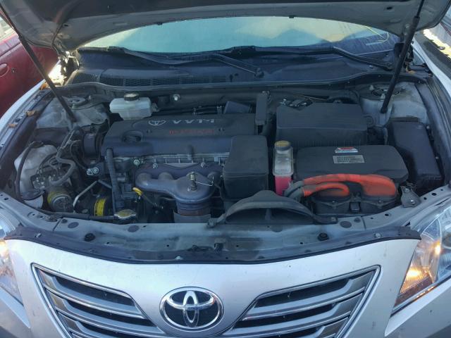 4T1BB46K68U046600 - 2008 TOYOTA CAMRY HYBR SILVER photo 7