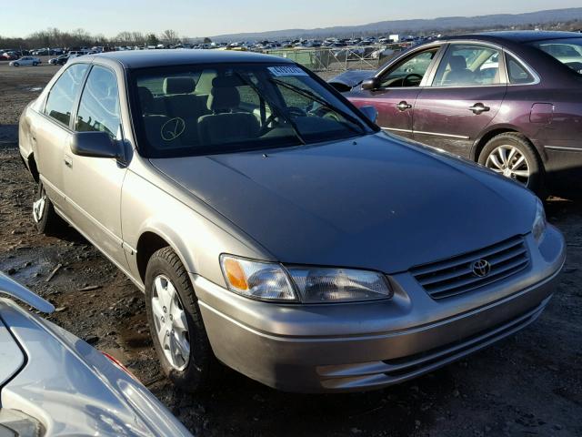 4T1BF22K0VU007172 - 1997 TOYOTA CAMRY CE SILVER photo 1