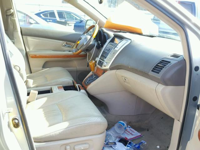 JTJGA31U450050998 - 2005 LEXUS RX 330 SILVER photo 5