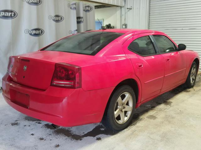 2B3LA43G38H238900 - 2008 DODGE CHARGER RED photo 4