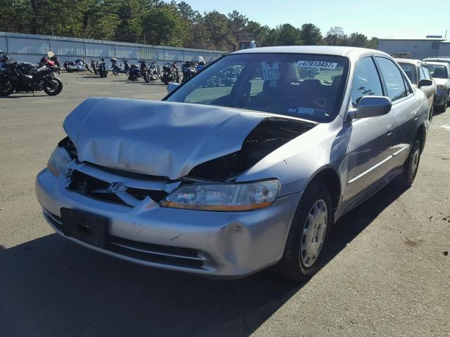 1HGCG66522A084741 - 2002 HONDA ACCORD LX SILVER photo 2