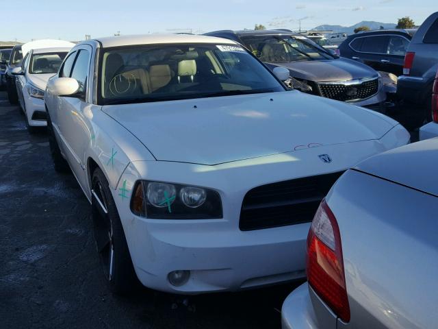 2B3KA53H66H318330 - 2006 DODGE CHARGER R/ WHITE photo 1