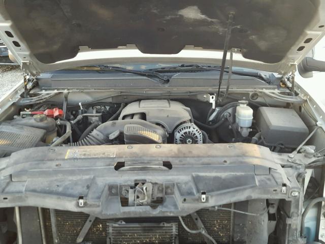 3GNMCFE00BG143430 - 2011 CHEVROLET AVALANCHE 银色 照片 7