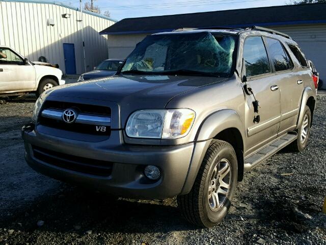 5TDZT34A05S245291 - 2005 TOYOTA SEQUOIA SR GRAY photo 2