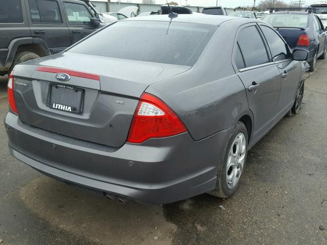 3FAHP0HA9AR314278 - 2010 FORD FUSION SE GRAY photo 4