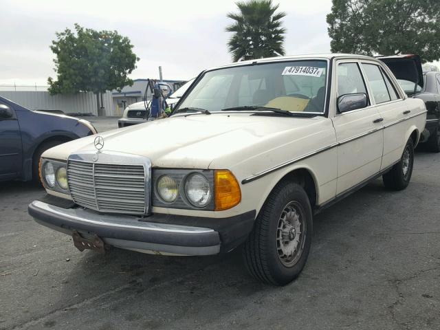 WDBAB33A7DB035096 - 1983 MERCEDES-BENZ 300 DT BEIGE photo 2