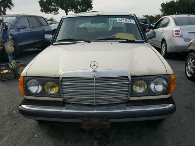 WDBAB33A7DB035096 - 1983 MERCEDES-BENZ 300 DT BEIGE photo 9