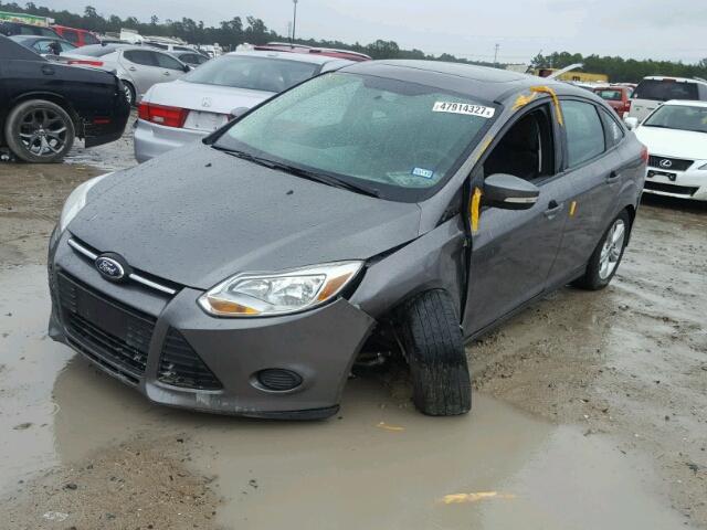 1FADP3F21EL354211 - 2014 FORD FOCUS SE GRAY photo 2