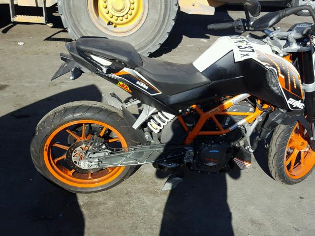 MD2JGJ404GC280024 - 2016 KTM RC 390 TWO TONE photo 6