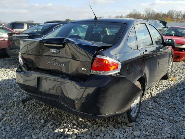 1FAHP35NX9W130260 - 2009 FORD FOCUS SE BLACK photo 4