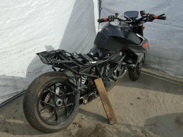 VBKV39409HM959315 - 2017 KTM 1290 SUPER BLACK photo 4