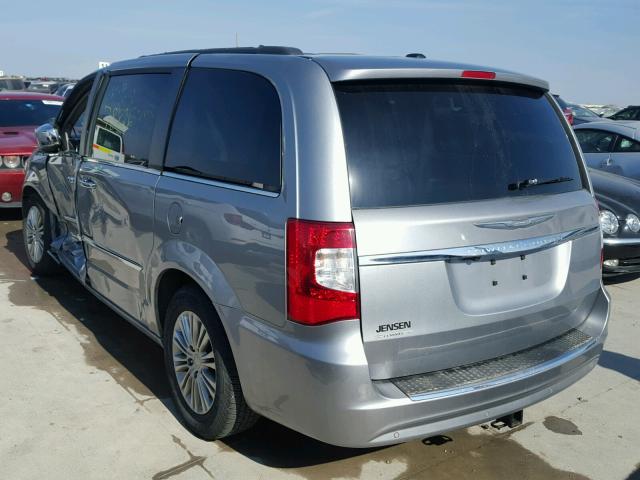 2C4RC1CG5DR683113 - 2013 CHRYSLER TOWN & COU SILVER photo 3