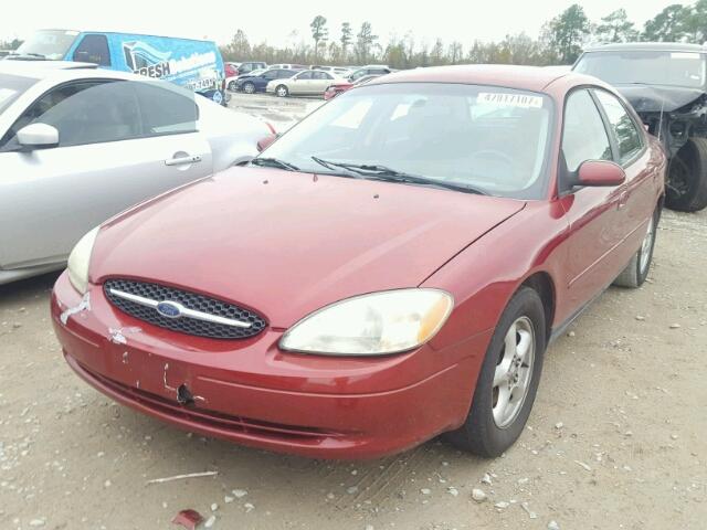 1FAFP53U22G132937 - 2002 FORD TAURUS SE RED photo 2