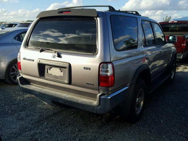 JT3GN86R810184002 - 2001 TOYOTA 4RUNNER SR UNKNOWN - NOT OK FOR INV. photo 4