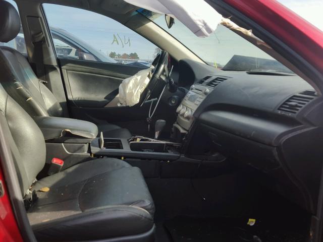 4T1BF3EK9BU144012 - 2011 TOYOTA CAMRY BASE RED photo 5