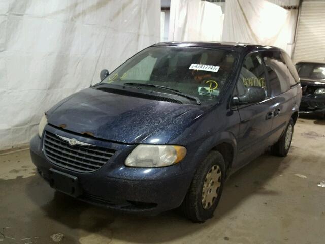 1C4GP45R84B504542 - 2004 CHRYSLER TOWN & COU BLUE photo 2