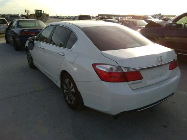 1HGCR2F33DA072635 - 2013 HONDA ACCORD LX WHITE photo 2