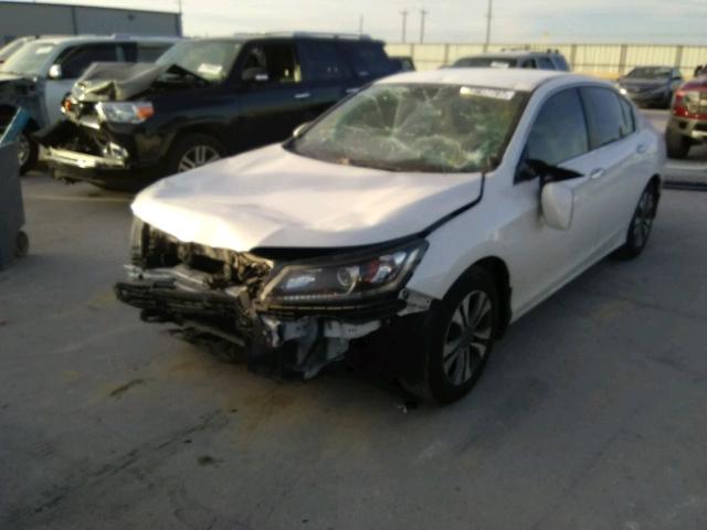 1HGCR2F33DA072635 - 2013 HONDA ACCORD LX WHITE photo 3