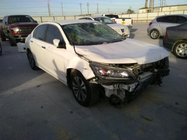 1HGCR2F33DA072635 - 2013 HONDA ACCORD LX WHITE photo 4