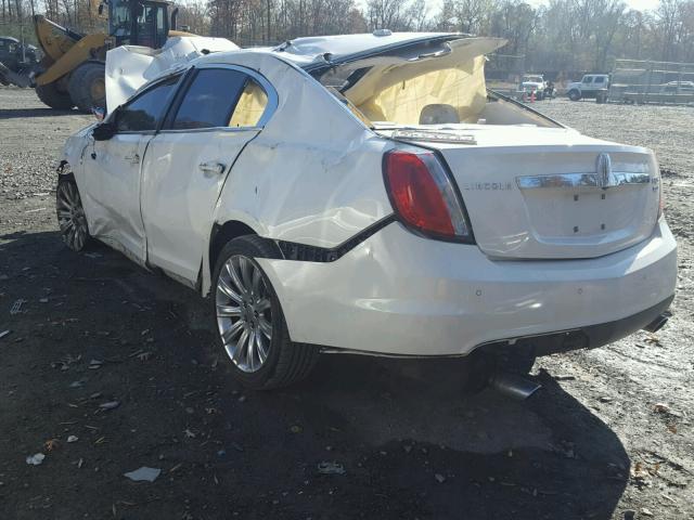 1LNHM94R29G633720 - 2009 LINCOLN MKS WHITE photo 3