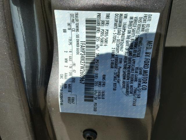 1FAHP34N27W260967 - 2007 FORD FOCUS ZX4 GRAY photo 10