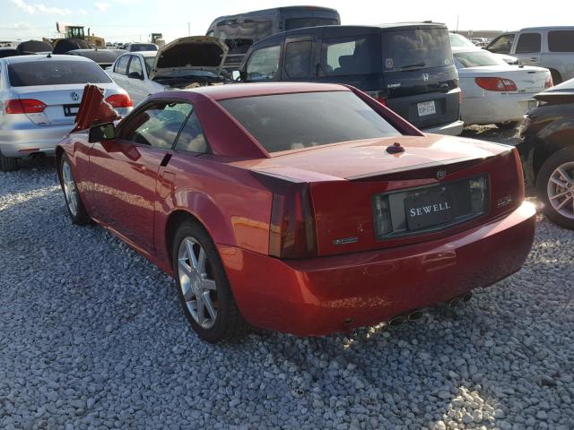 1G6YV34A655603640 - 2005 CADILLAC XLR RED photo 3