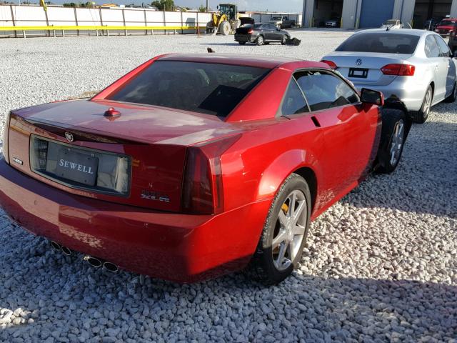 1G6YV34A655603640 - 2005 CADILLAC XLR RED photo 4