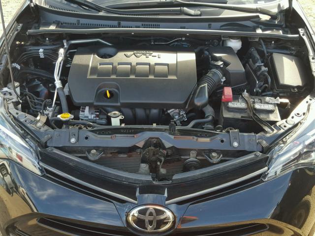 5YFBURHE6HP627532 - 2017 TOYOTA COROLLA L BLACK photo 7