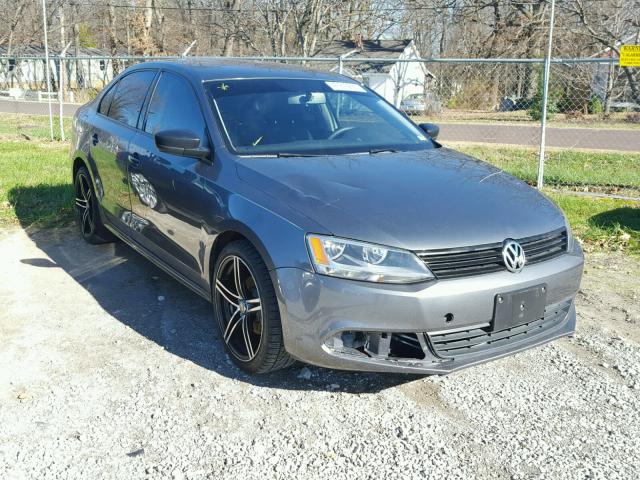 3VW2K7AJXBM330700 - 2011 VOLKSWAGEN JETTA BASE GRAY photo 1