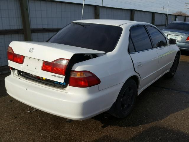 1HGCG1657XA000911 - 1999 HONDA ACCORD EX WHITE photo 4