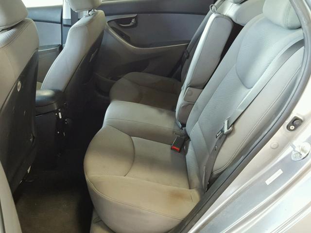 KMHDH4AE4DU768327 - 2013 HYUNDAI ELANTRA GL GRAY photo 6