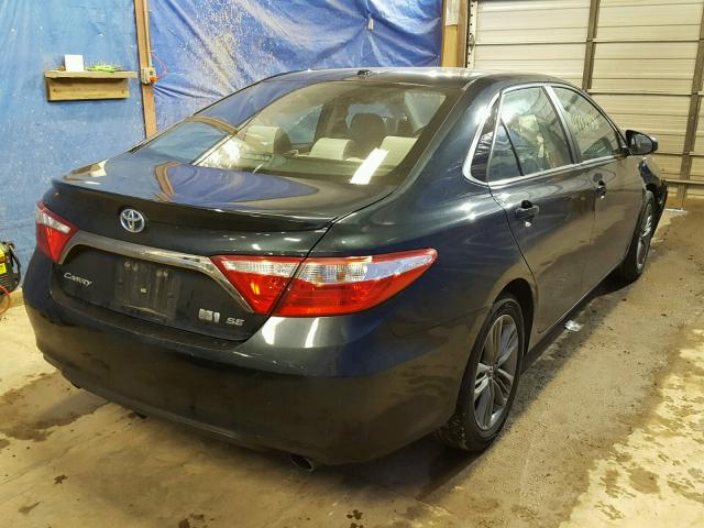 4T1BD1FK3FU146983 - 2015 TOYOTA CAMRY HYBR BLACK photo 4