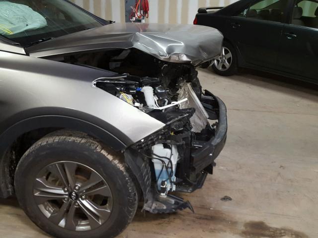 5XYZUDLB2FG270253 - 2015 HYUNDAI SANTA FE S GRAY photo 9