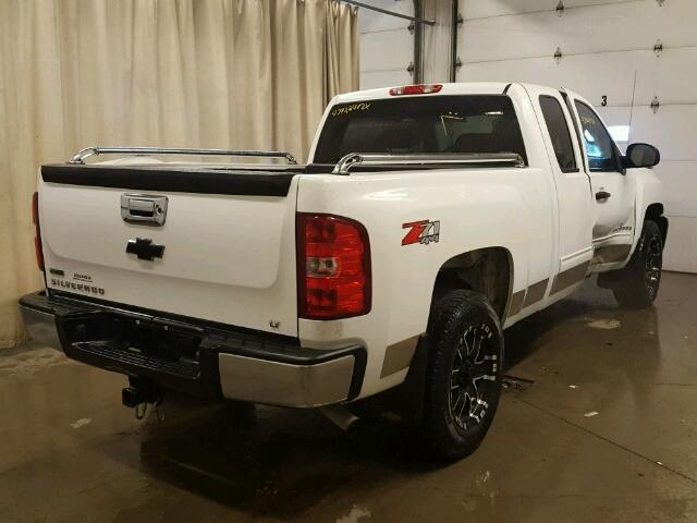 1GCRKSE79CZ243163 - 2012 CHEVROLET SILVERADO WHITE photo 4