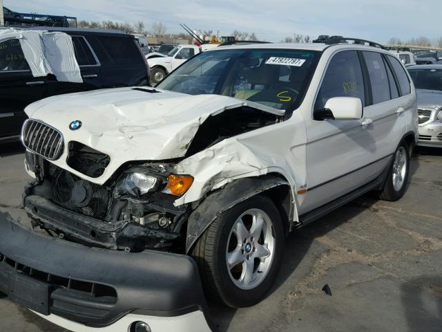 WBAFB33541LH23850 - 2001 BMW X5 4.4I WHITE photo 2